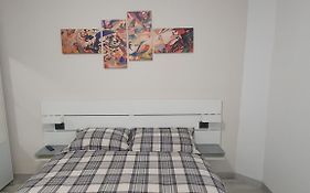 B&B 1930